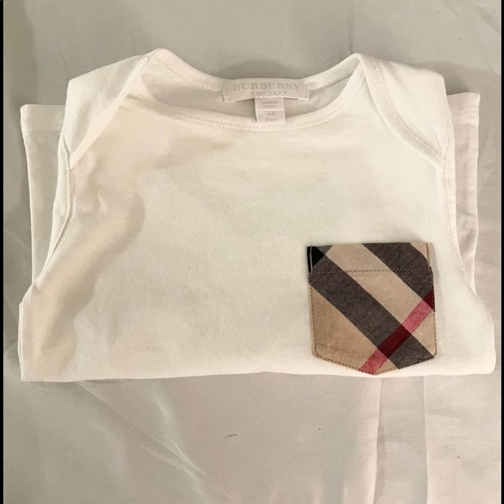 Burberry T-shirt